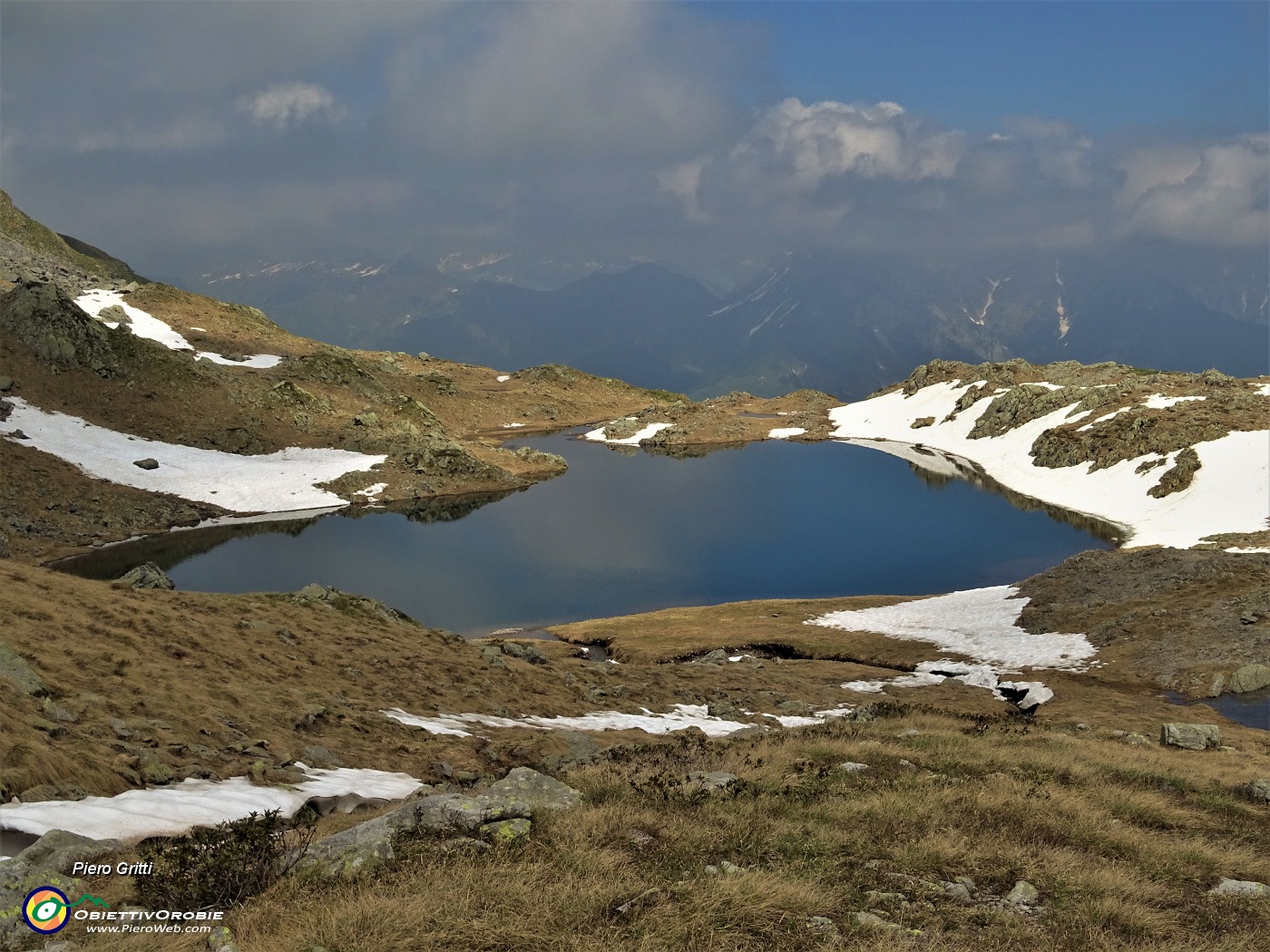 57 Bella vista sull'azzurro laghetto superiore .JPG